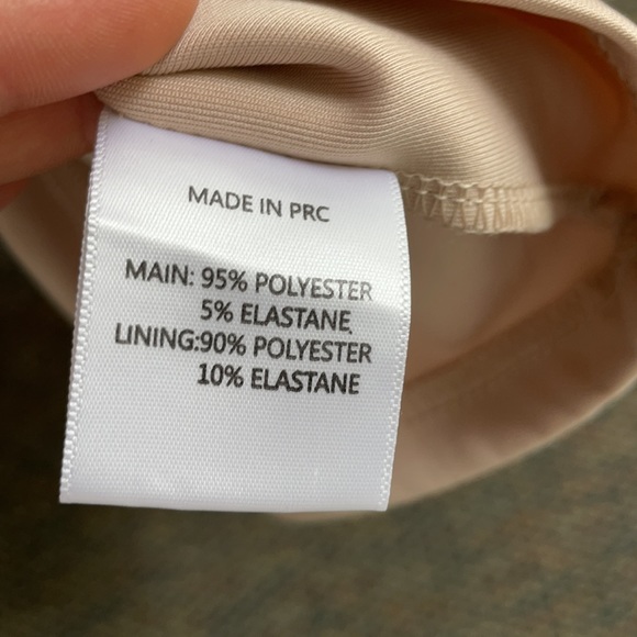 Dress - Picture 8 of 8